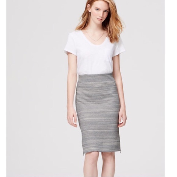 Ann Taylor NWT Gray Pencil Skirt - Picture 1 of 7
